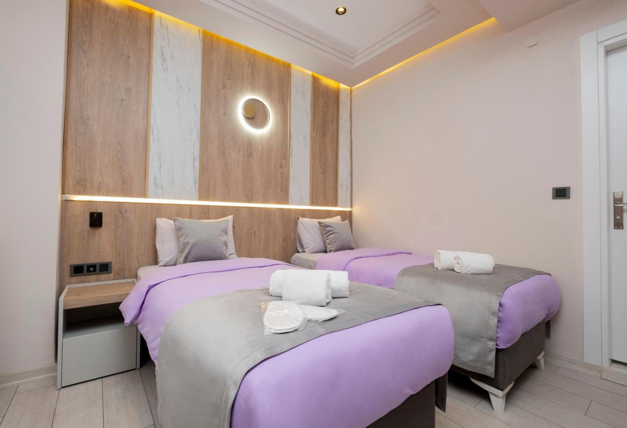 Lavender Airport Hotel Arnavutkoy エクステリア 写真