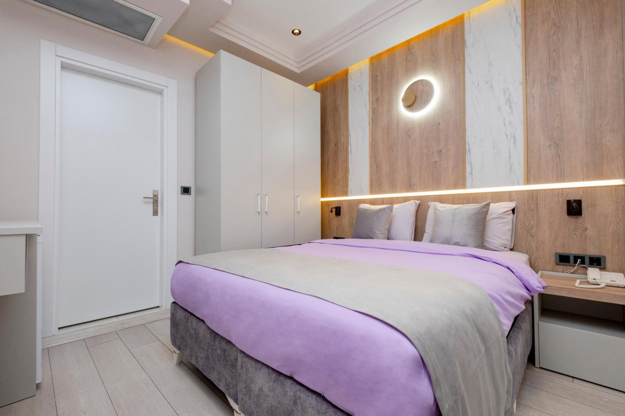 Lavender Airport Hotel Arnavutkoy エクステリア 写真