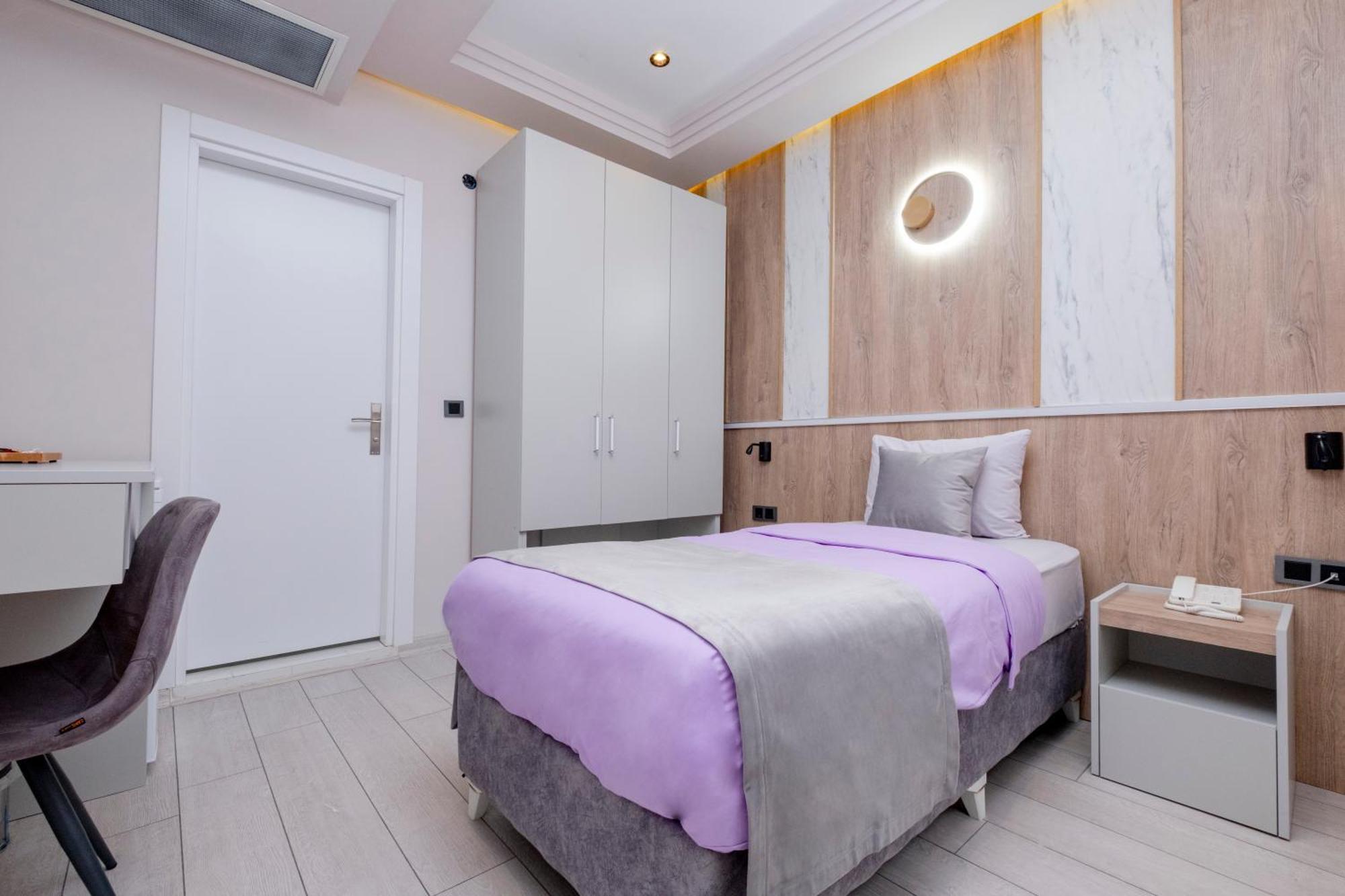 Lavender Airport Hotel Arnavutkoy エクステリア 写真